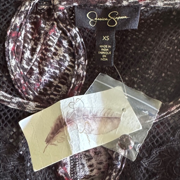 Jessica Simpson black/red/gray pattern mesh applique bodice top. NWT. XS. - Picture 5 of 6